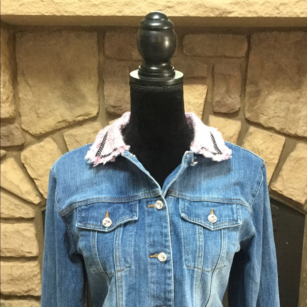 Too She She Jean Jacket w/plaid collar, Sz S